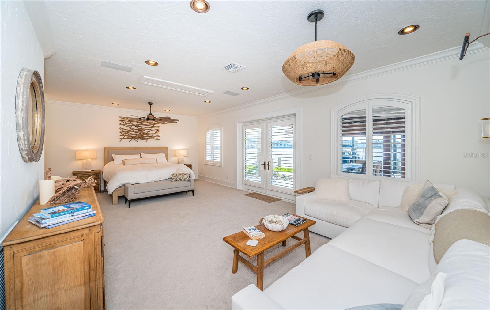 TB8457284 Property Photo