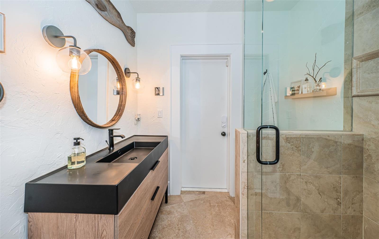 TB8457284 Property Photo