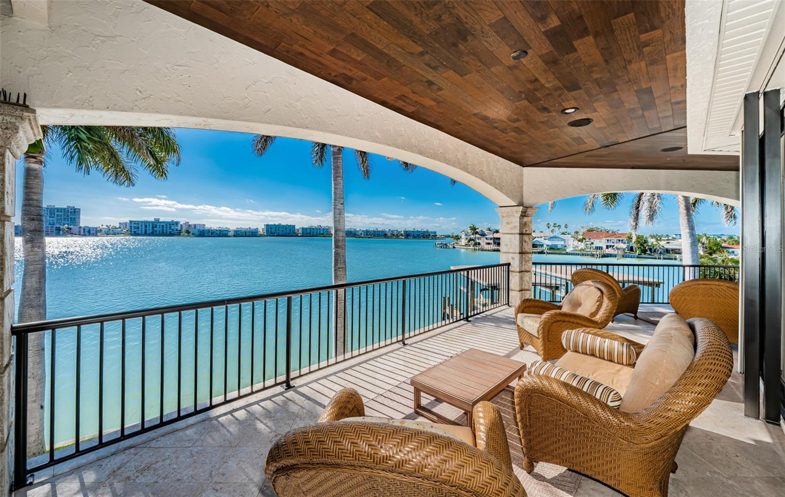 TB8457284 Property Photo