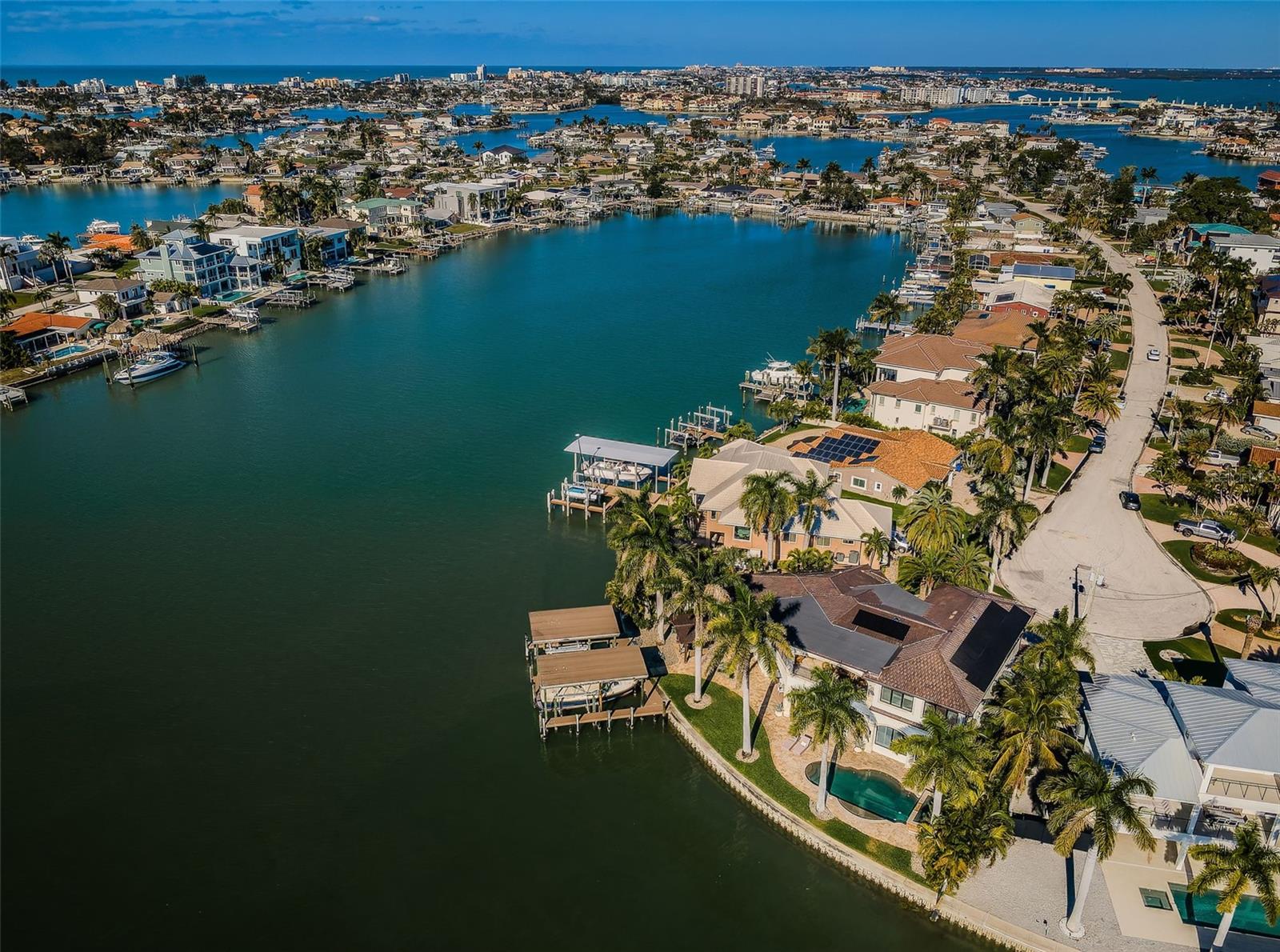 TB8457284 Property Photo