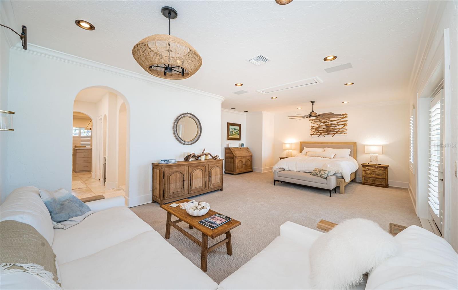 TB8457284 Property Photo