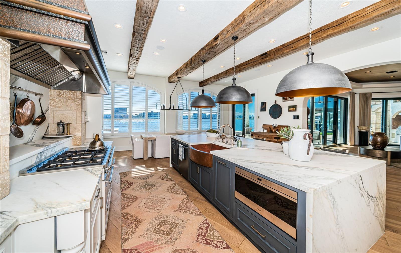 TB8457284 Property Photo