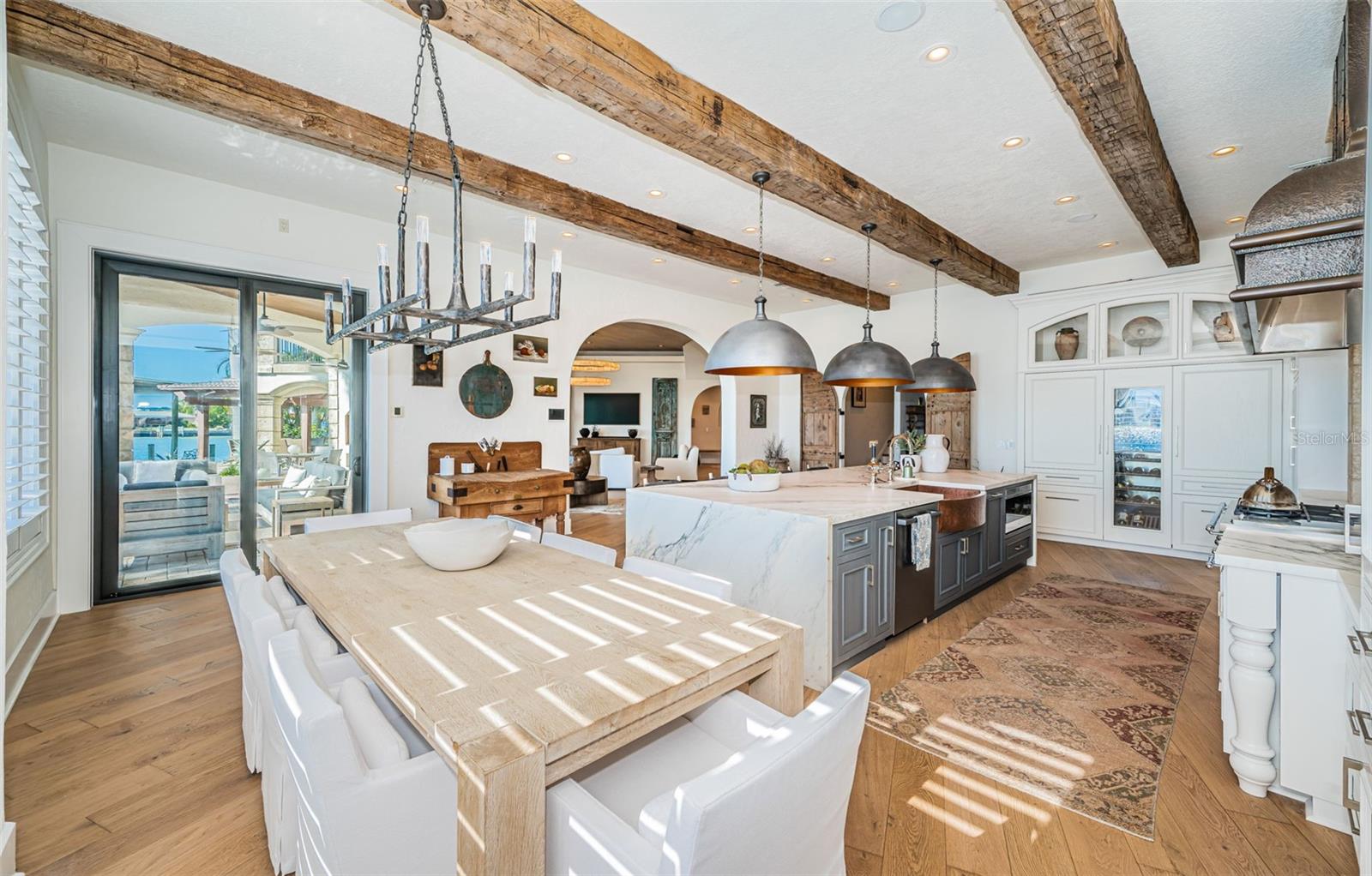 TB8457284 Property Photo