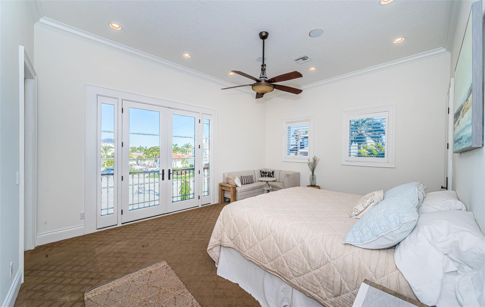 TB8457284 Property Photo