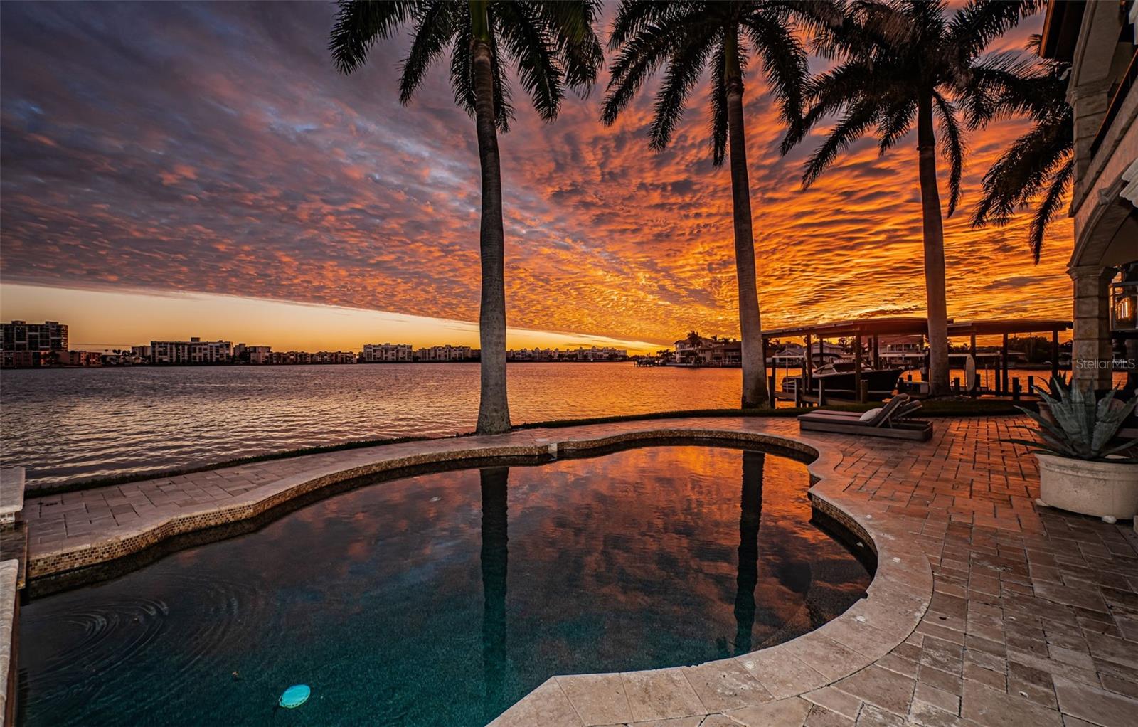 TB8457284 Property Photo