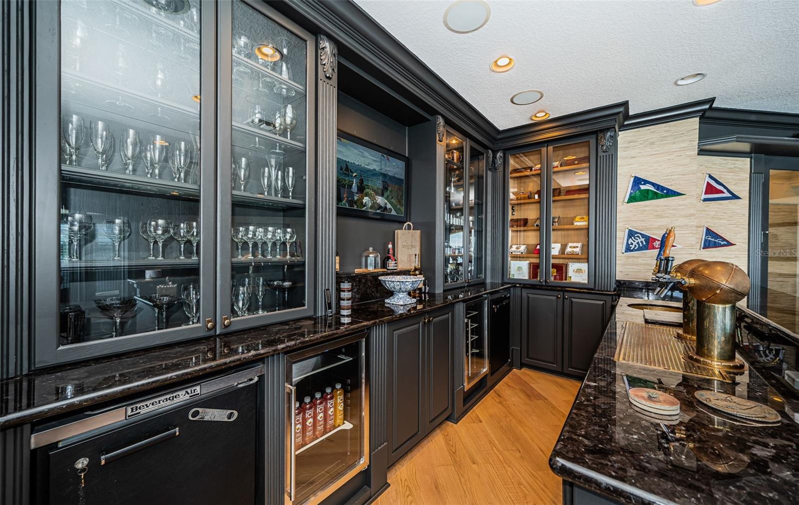 TB8457284 Property Photo