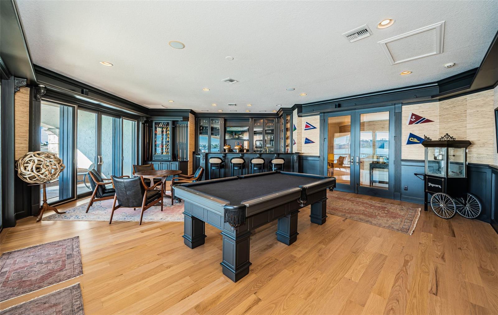 TB8457284 Property Photo