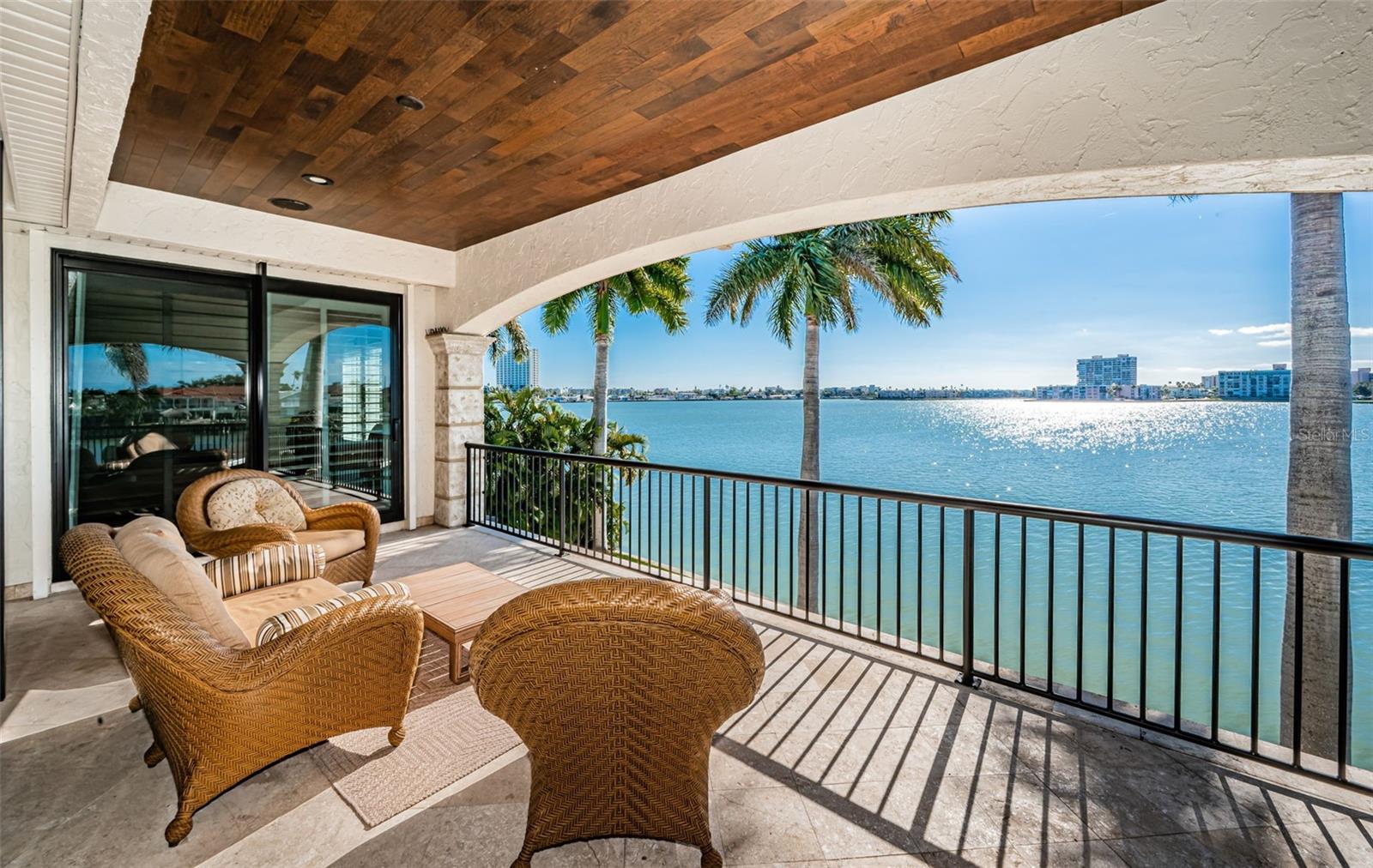 TB8457284 Property Photo