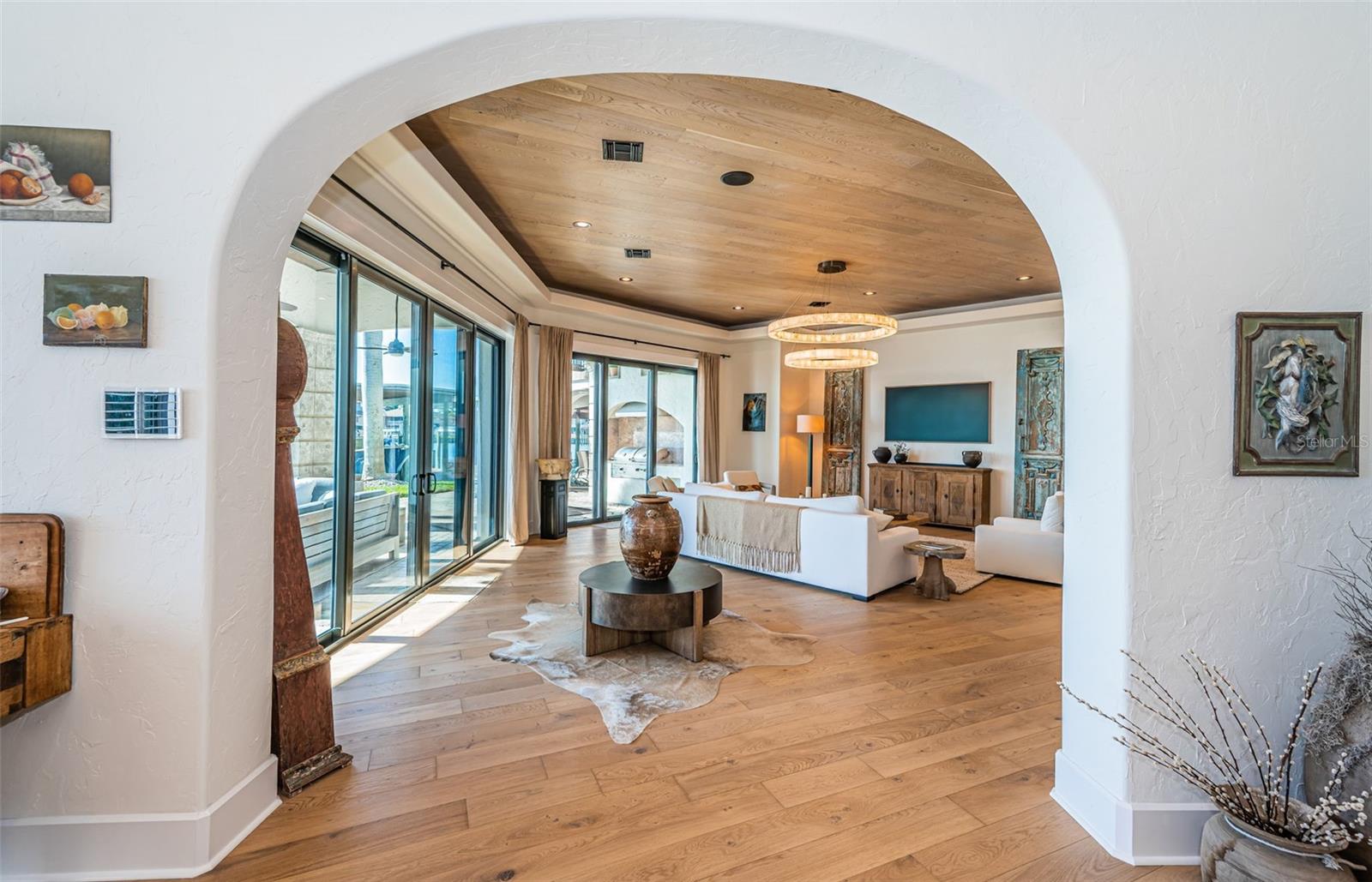 TB8457284 Property Photo