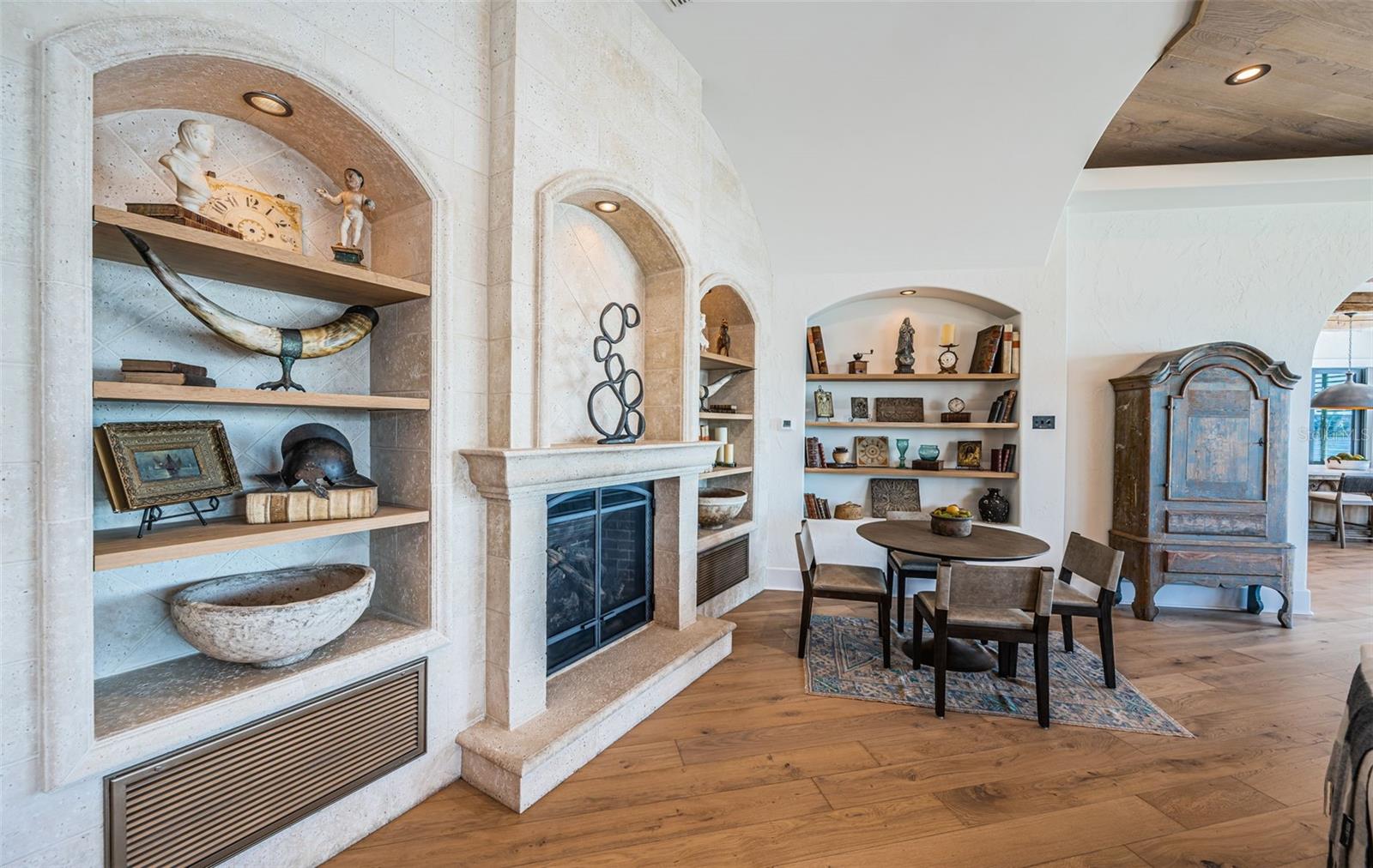 TB8457284 Property Photo