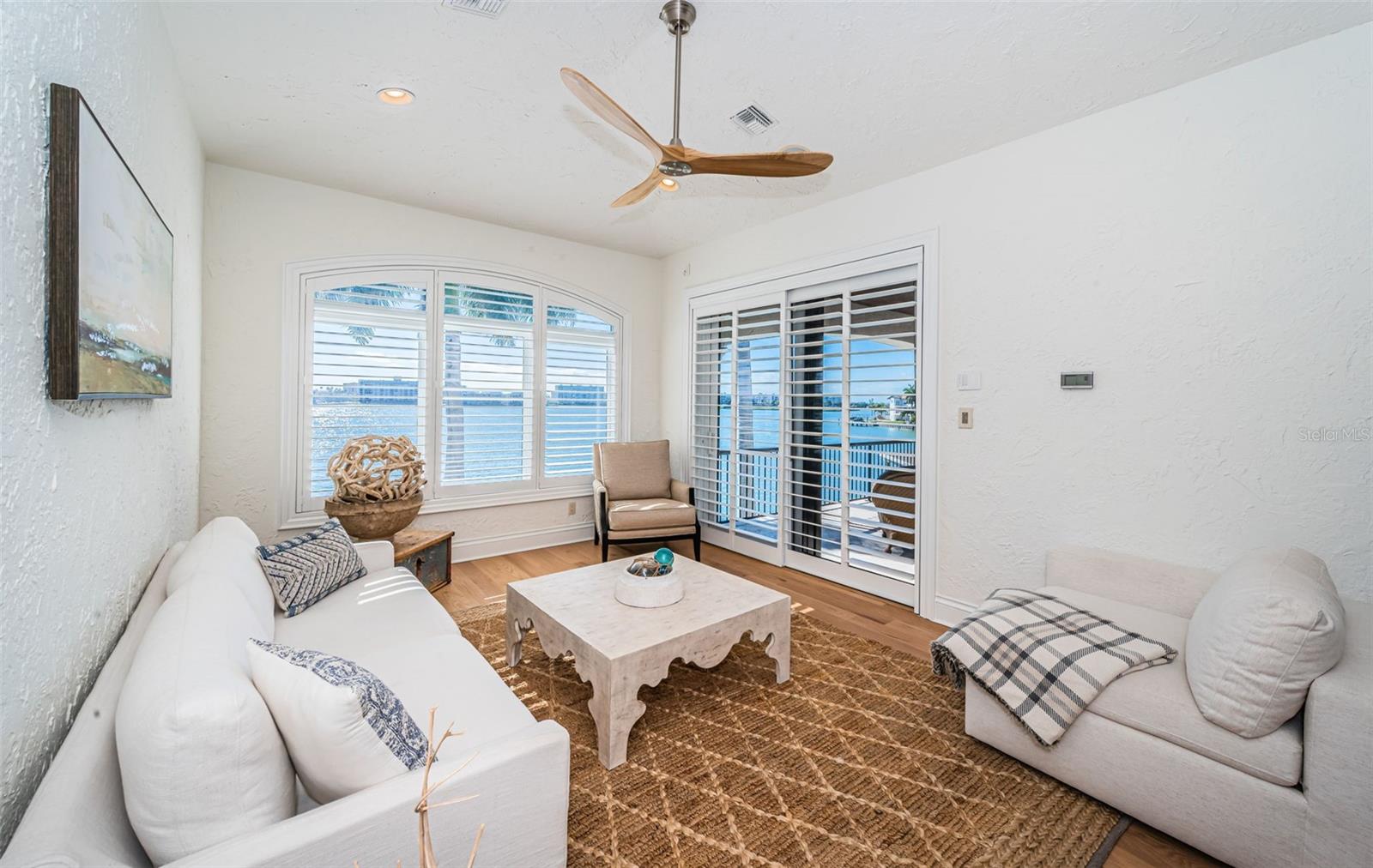 TB8457284 Property Photo