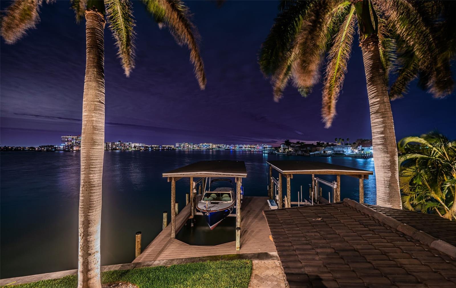 TB8457284 Property Photo