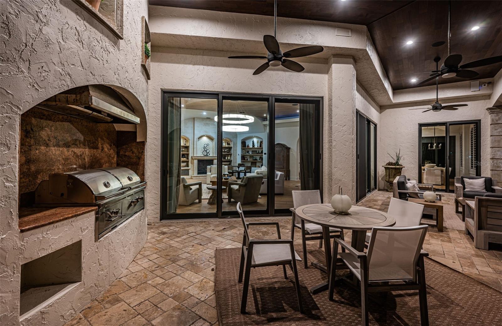 TB8457284 Property Photo