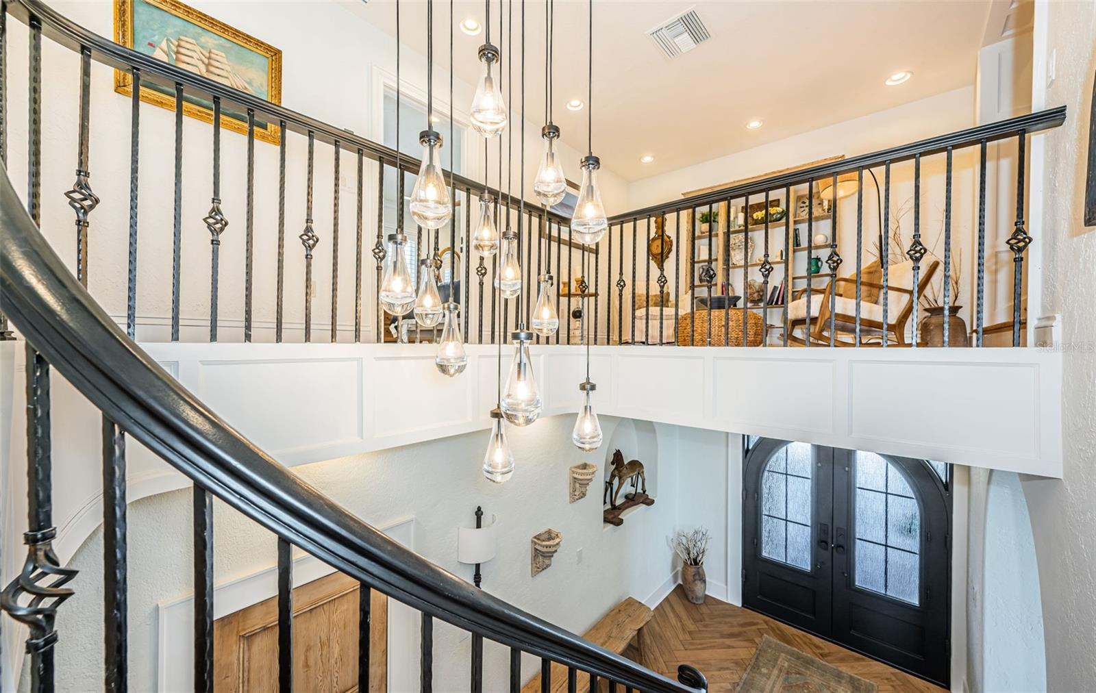 TB8457284 Property Photo