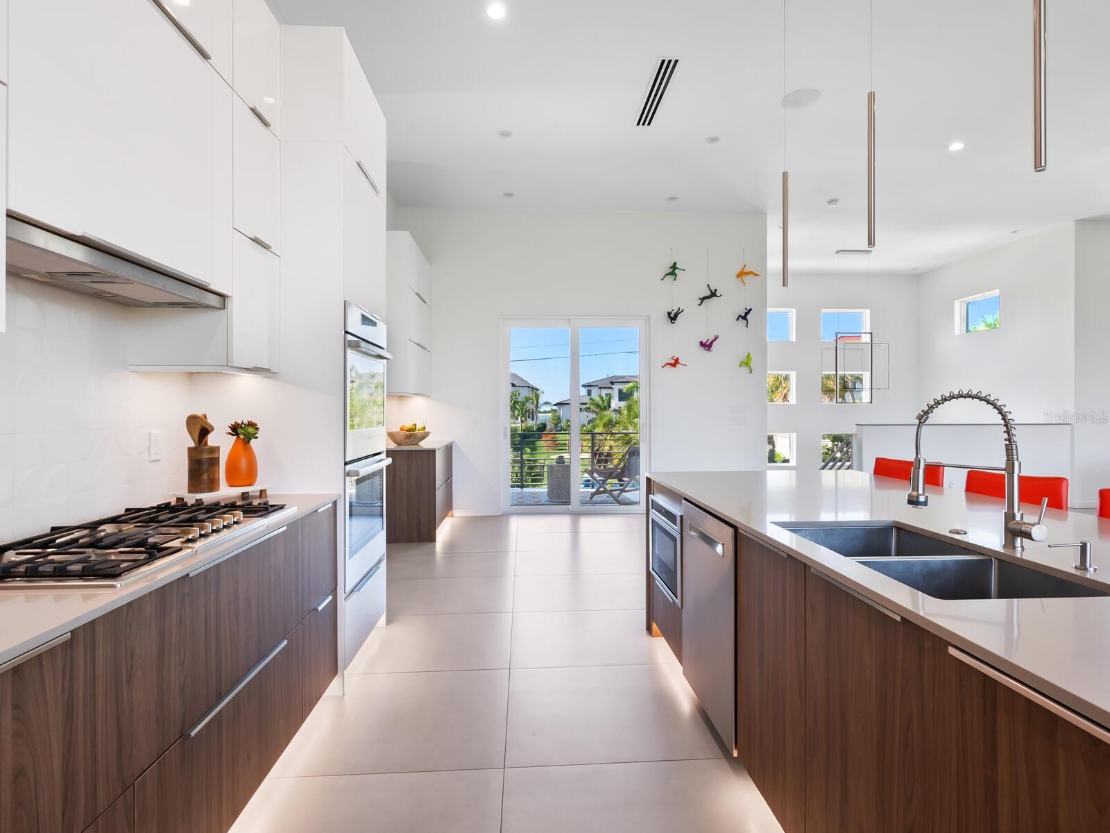 A4675610 Property Photo