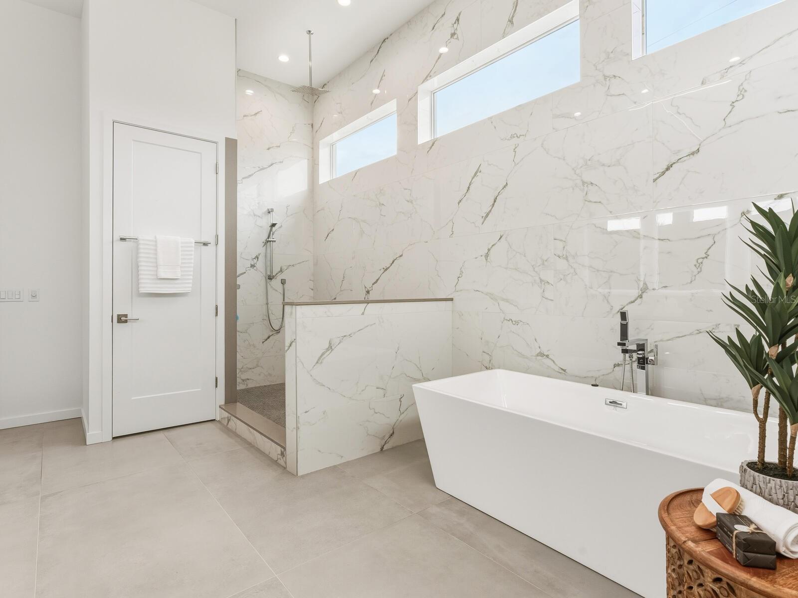 A4675610 Property Photo