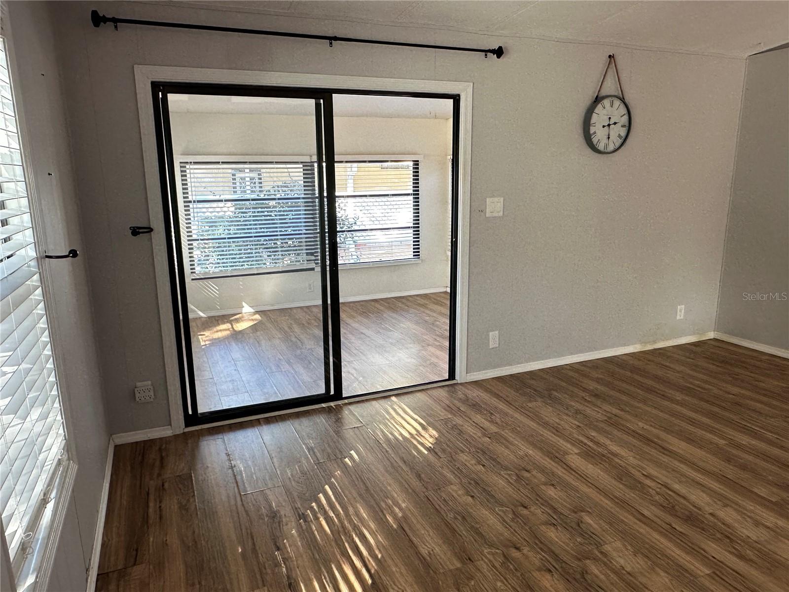 TB8457291 Property Photo