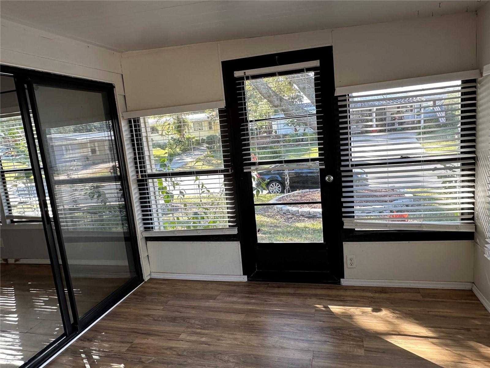 TB8457291 Property Photo