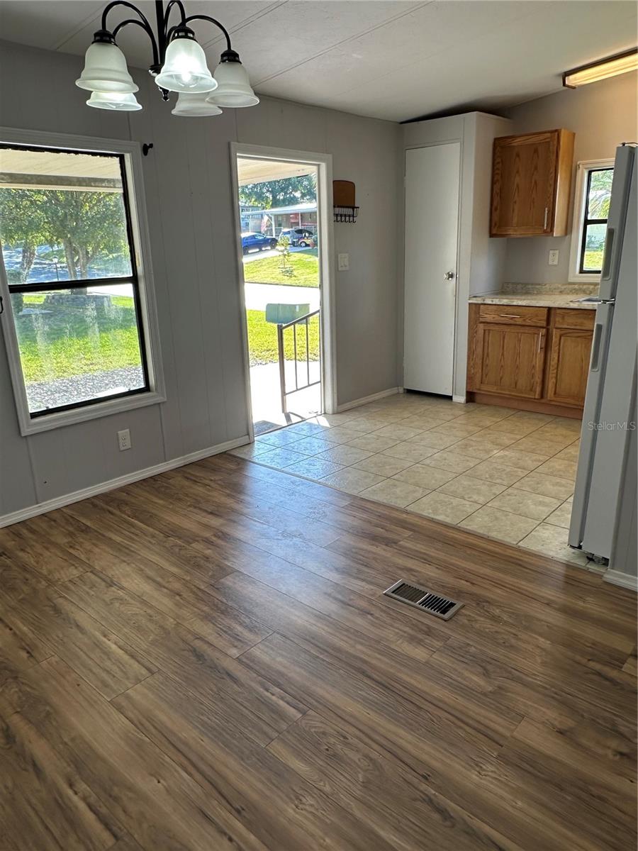 TB8457291 Property Photo