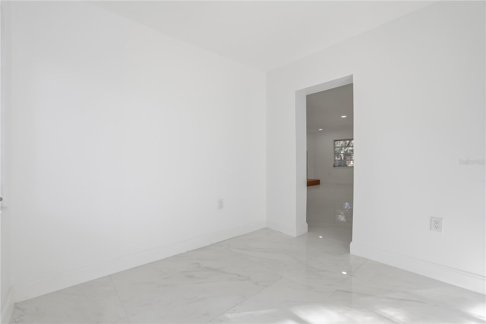 TB8457354 Property Photo