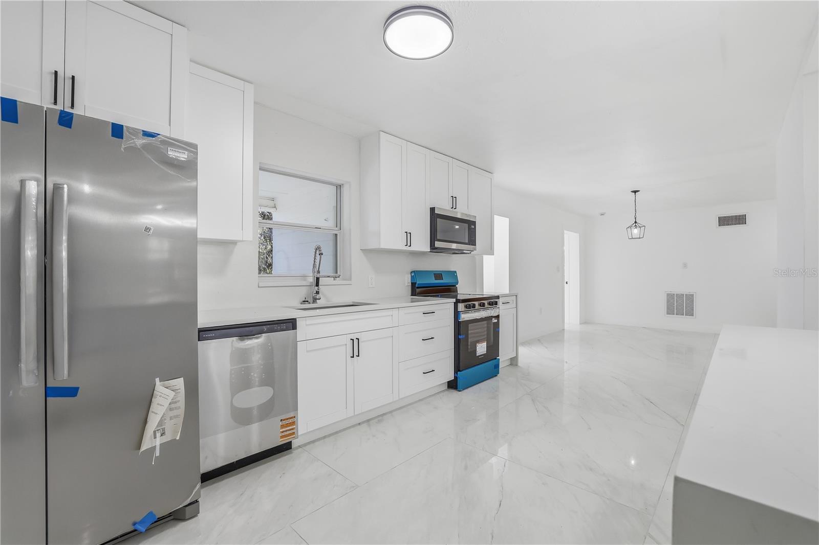 TB8457354 Property Photo