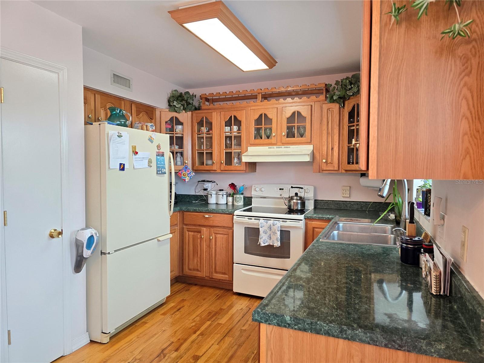 1120 RUE DES CHATEAUX #2A, SOUTH PASADENA, FL, 33707