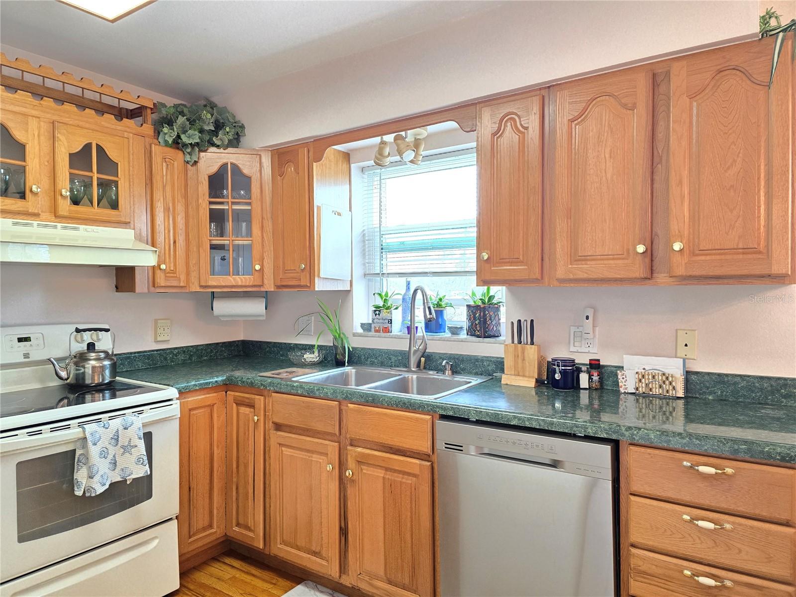 1120 RUE DES CHATEAUX #2A, SOUTH PASADENA, FL, 33707