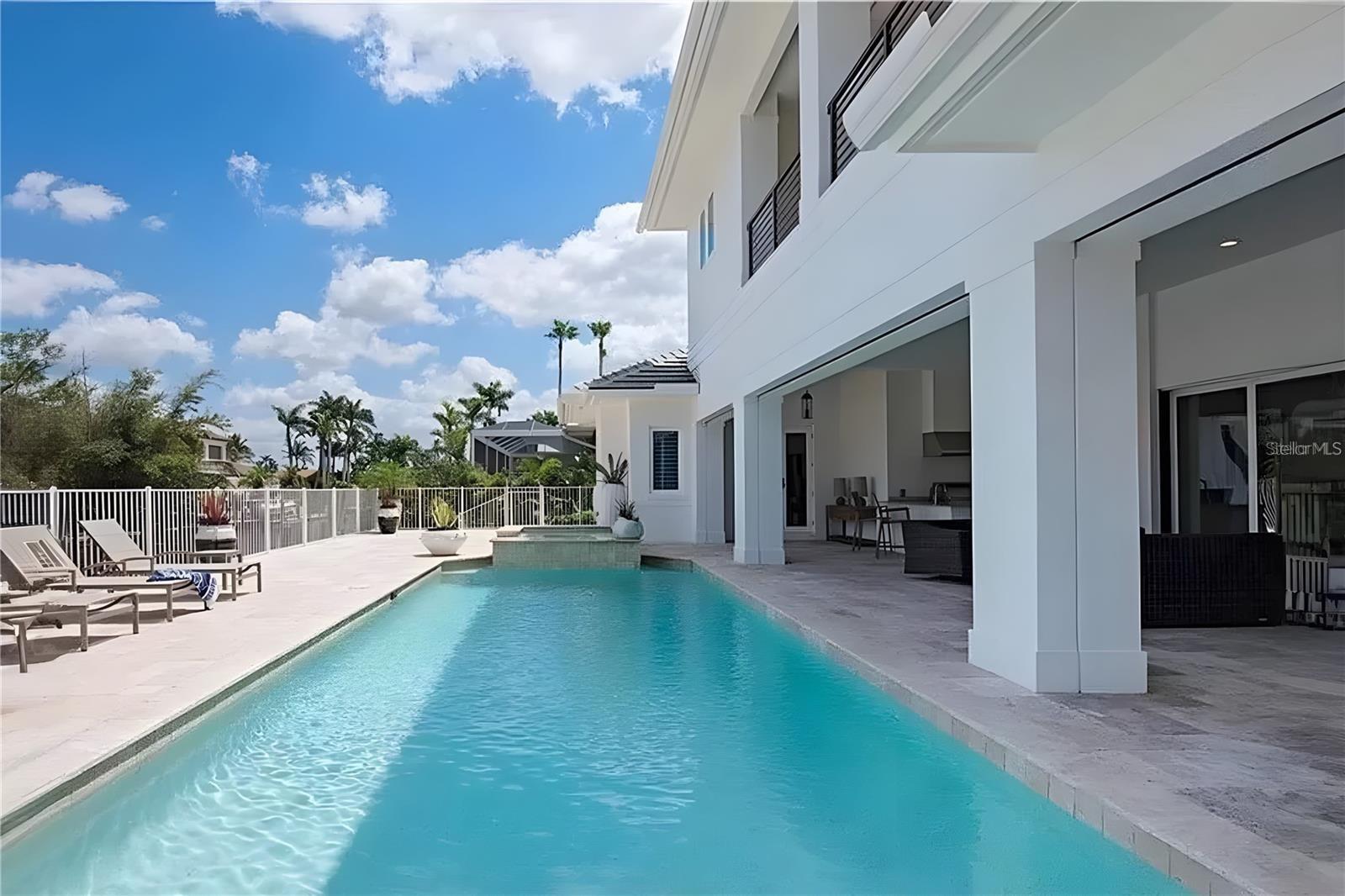 A4675644 Property Photo