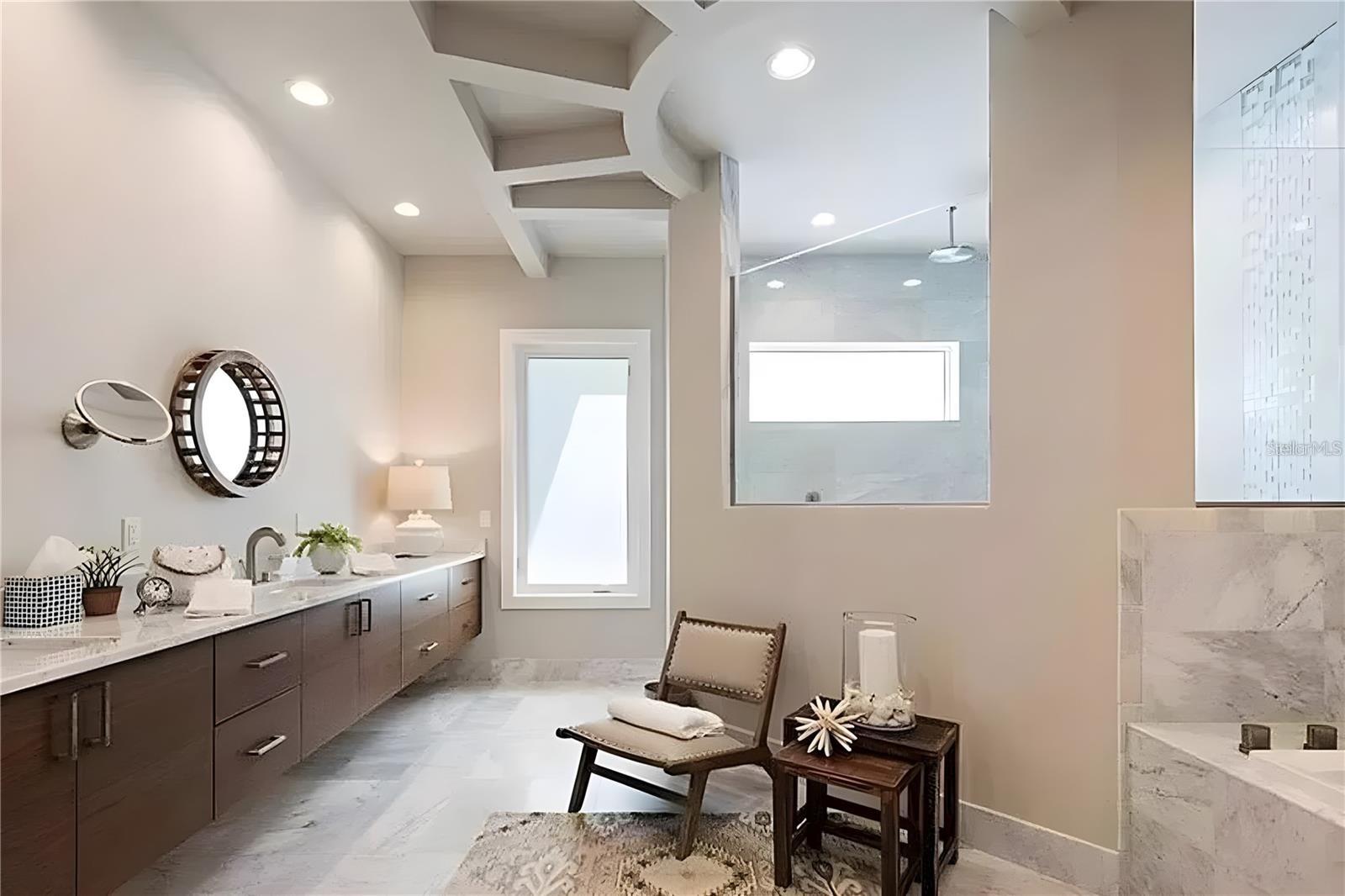 A4675644 Property Photo