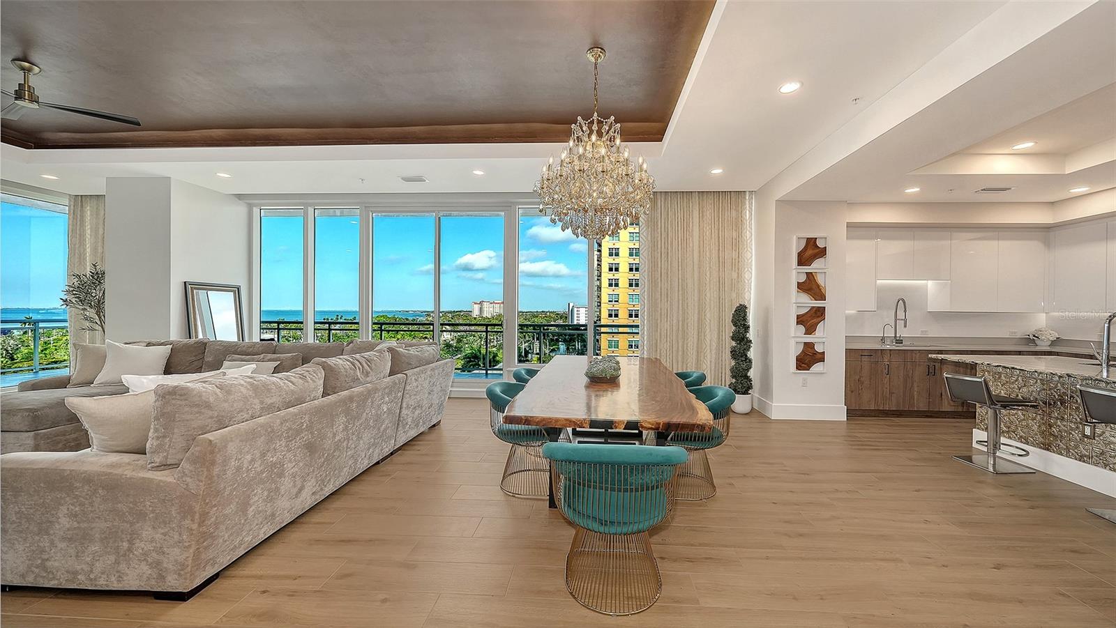 A4675649 Property Photo