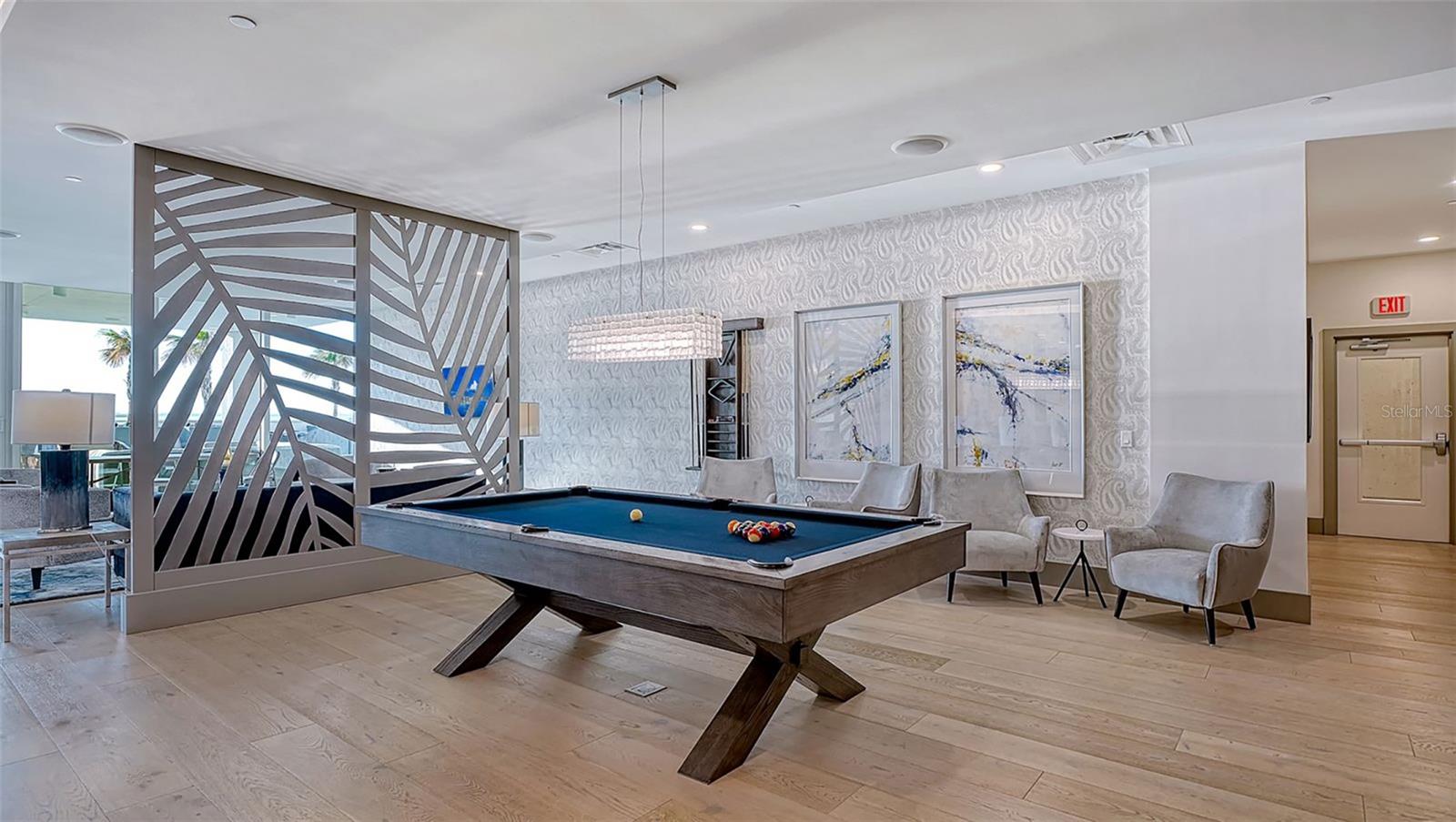 A4675649 Property Photo