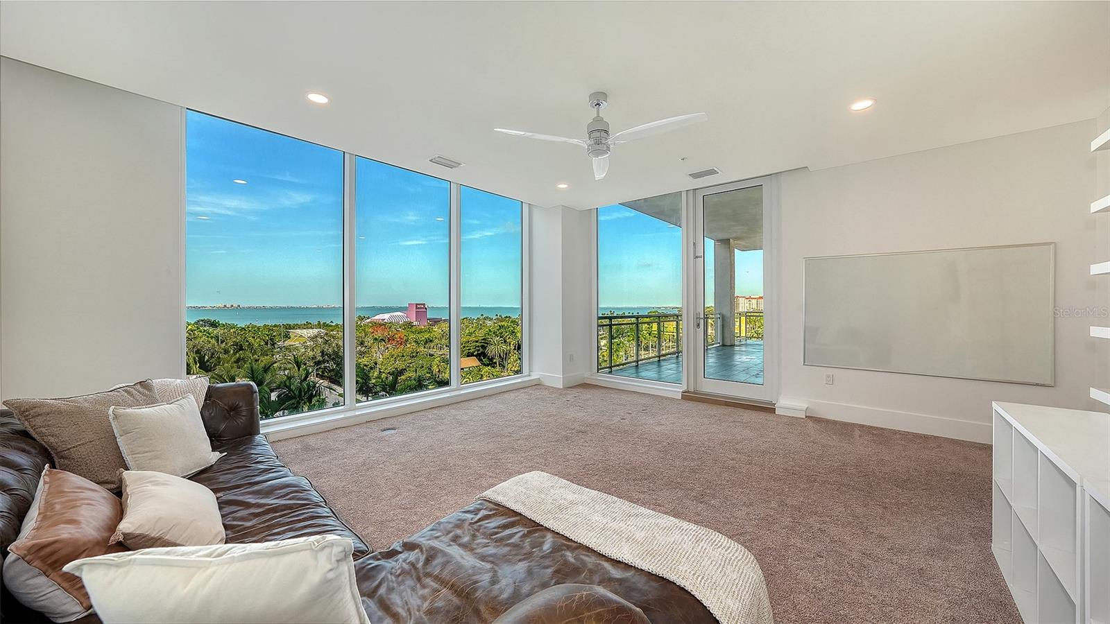 A4675649 Property Photo