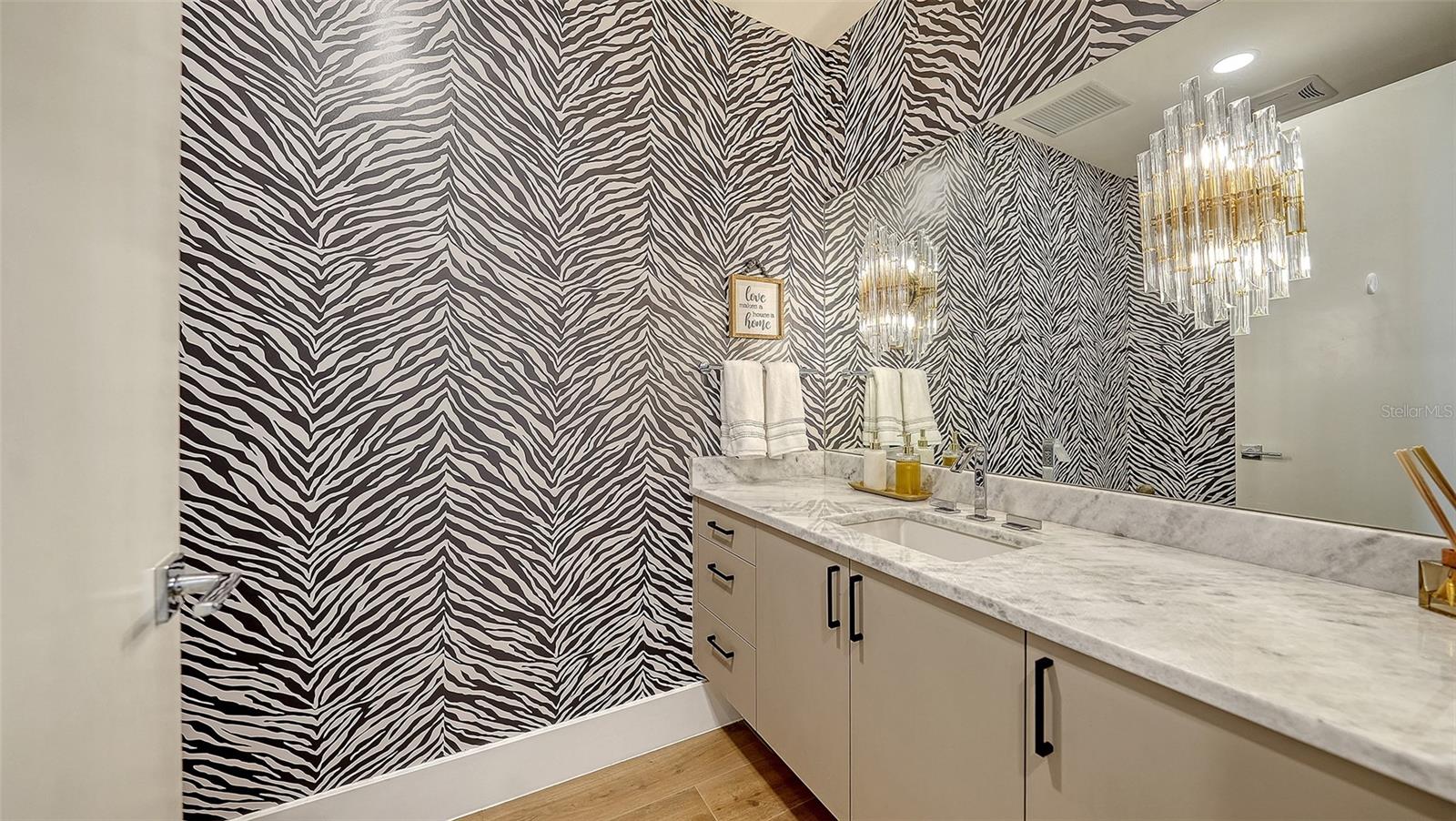 A4675649 Property Photo