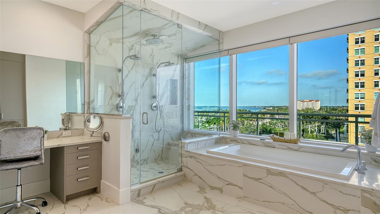 A4675649 Property Photo