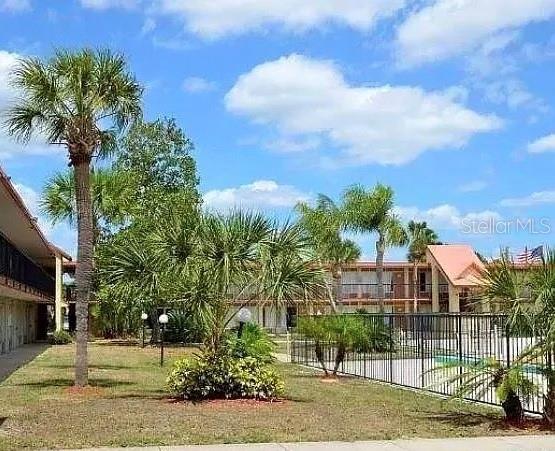 P4937319 Property Photo