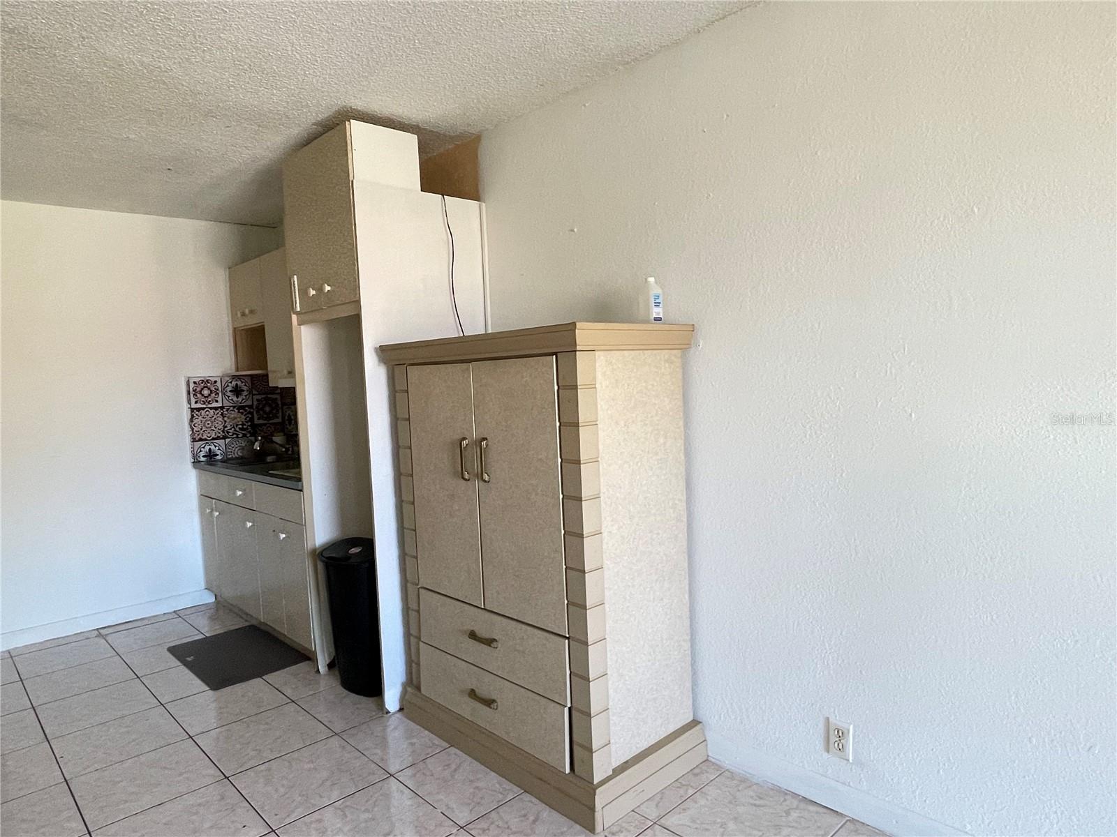 P4937319 Property Photo