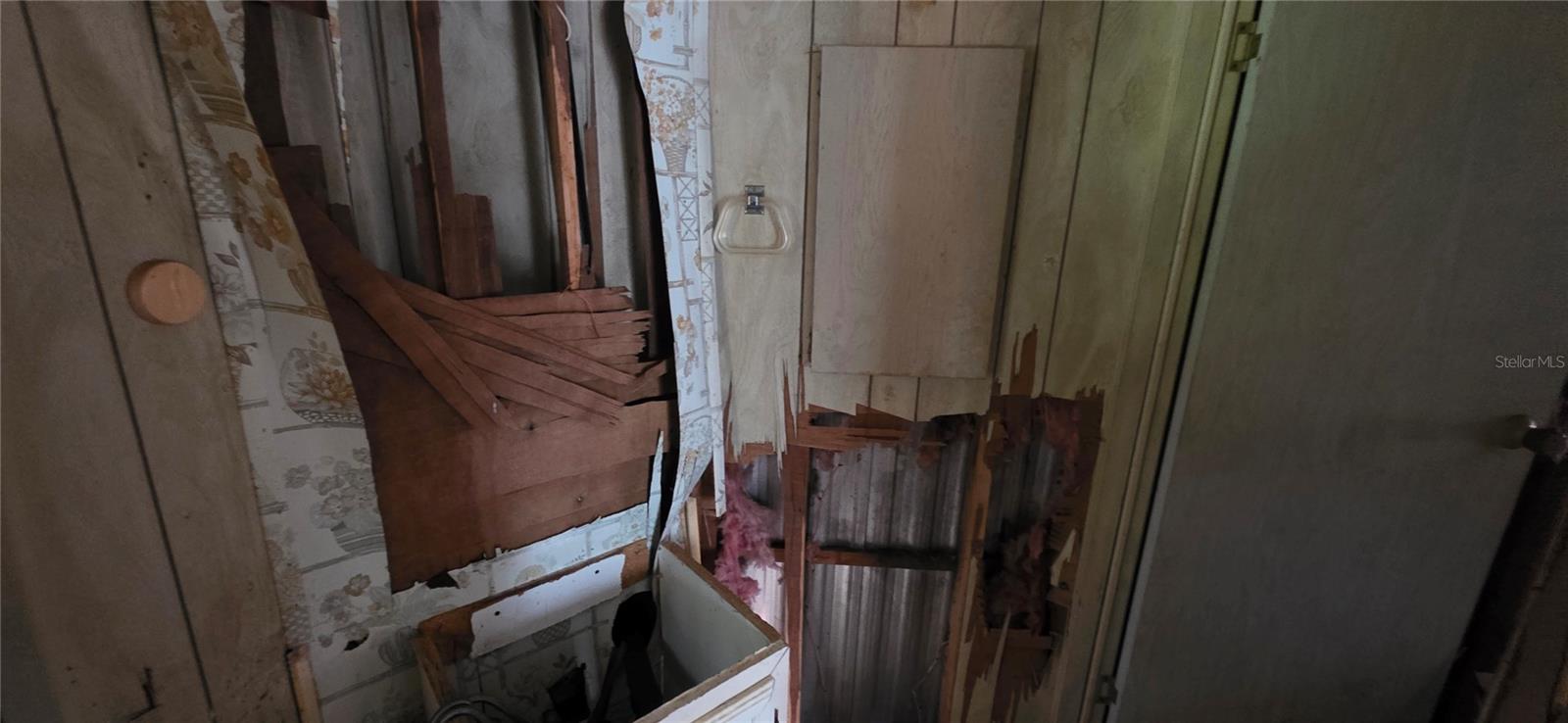 V4946367 Property Photo