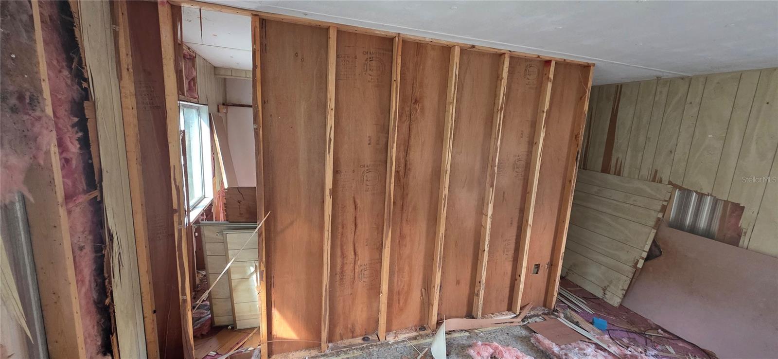 V4946367 Property Photo