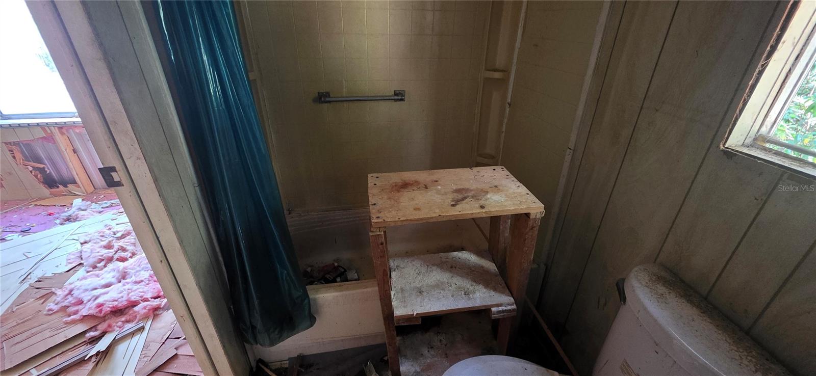 V4946367 Property Photo