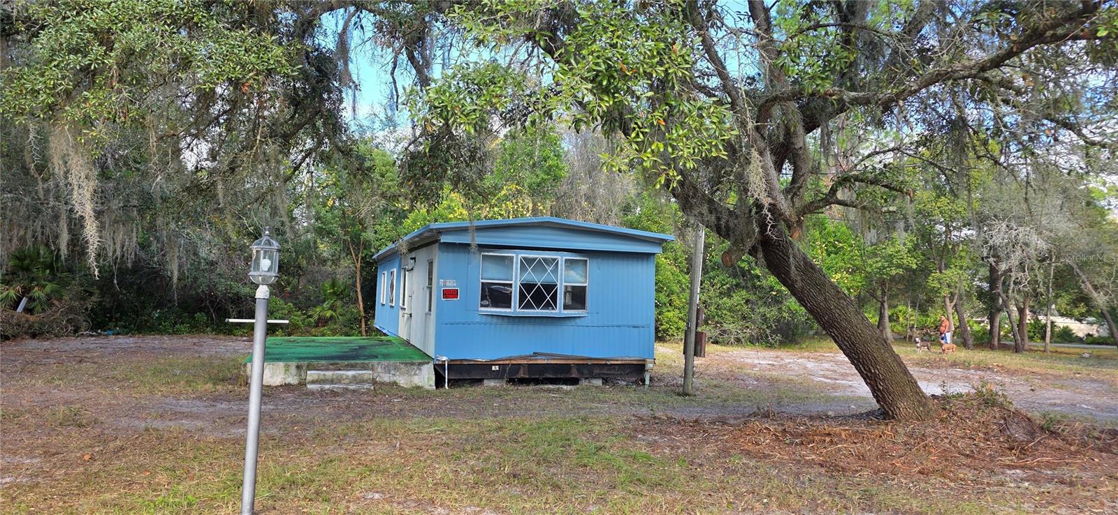 V4946367 Property Photo