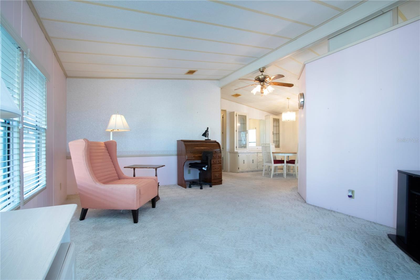 TB8457444 Property Photo