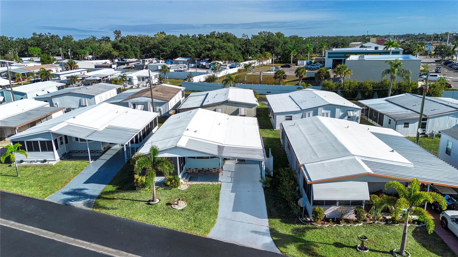 TB8457444 Property Photo