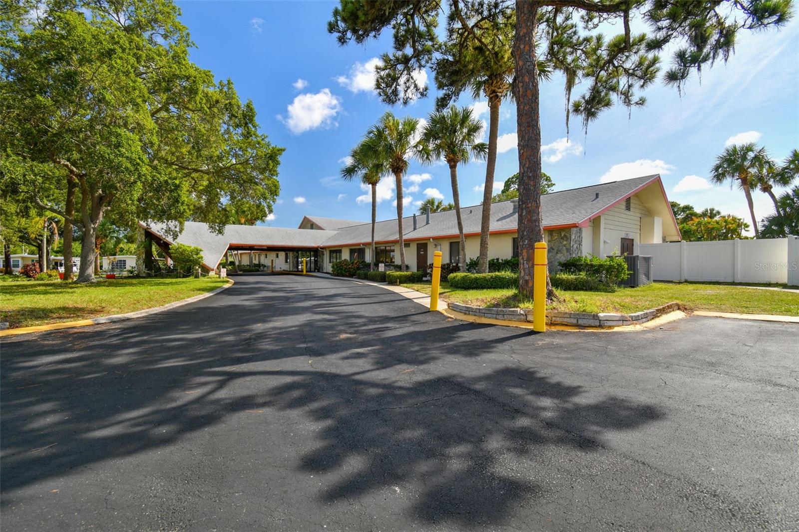 TB8457451 Property Photo