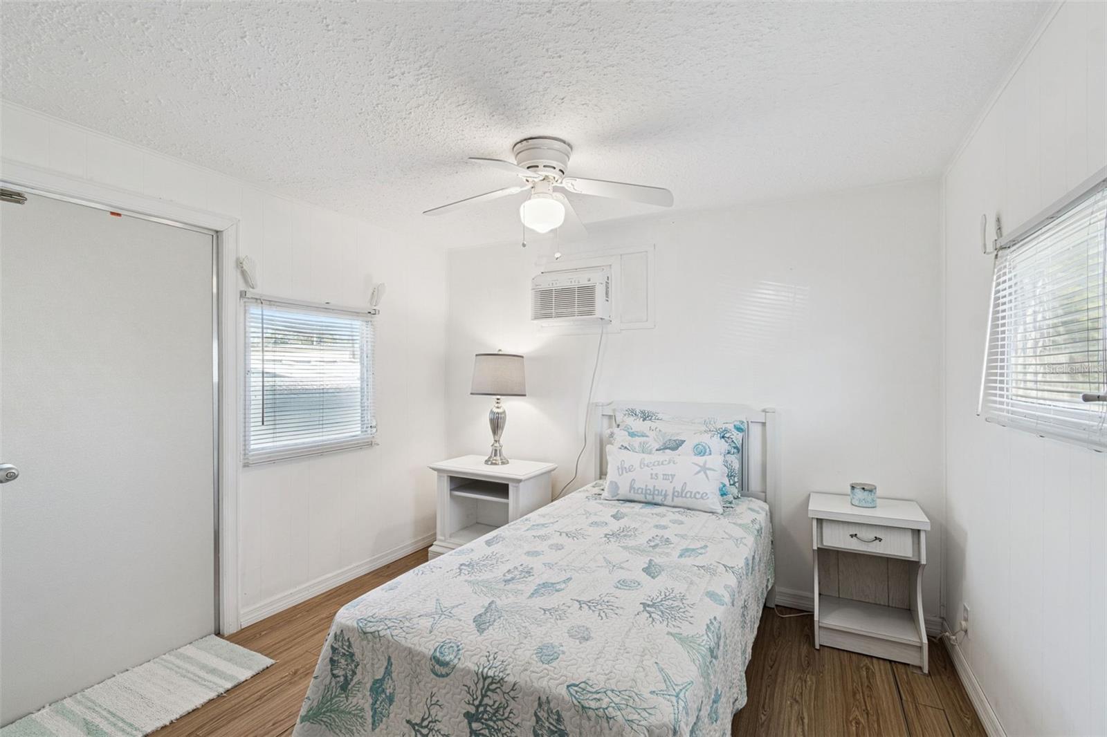 TB8457460 Property Photo