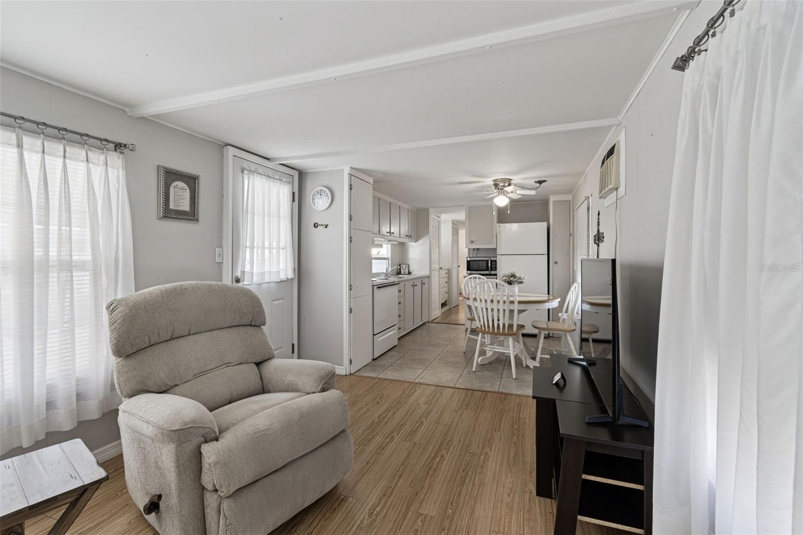 TB8457460 Property Photo