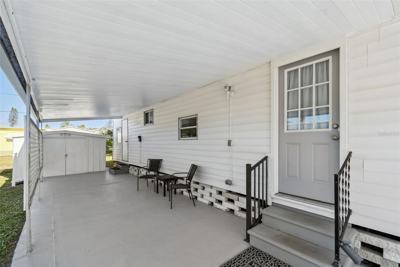 TB8457460 Property Photo