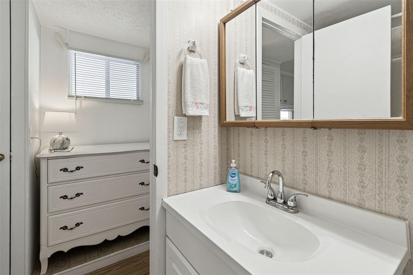 TB8457460 Property Photo