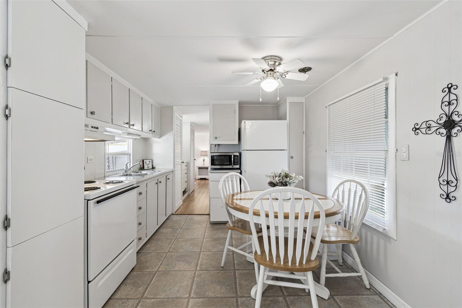 TB8457460 Property Photo