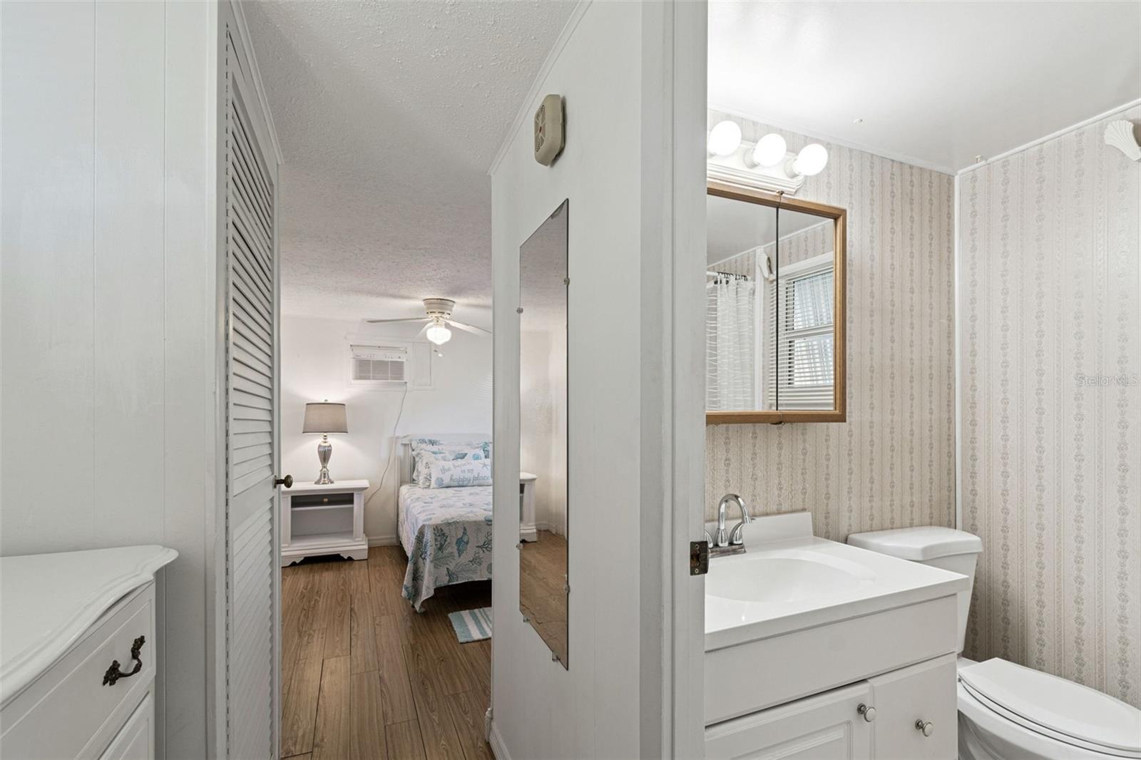 TB8457460 Property Photo