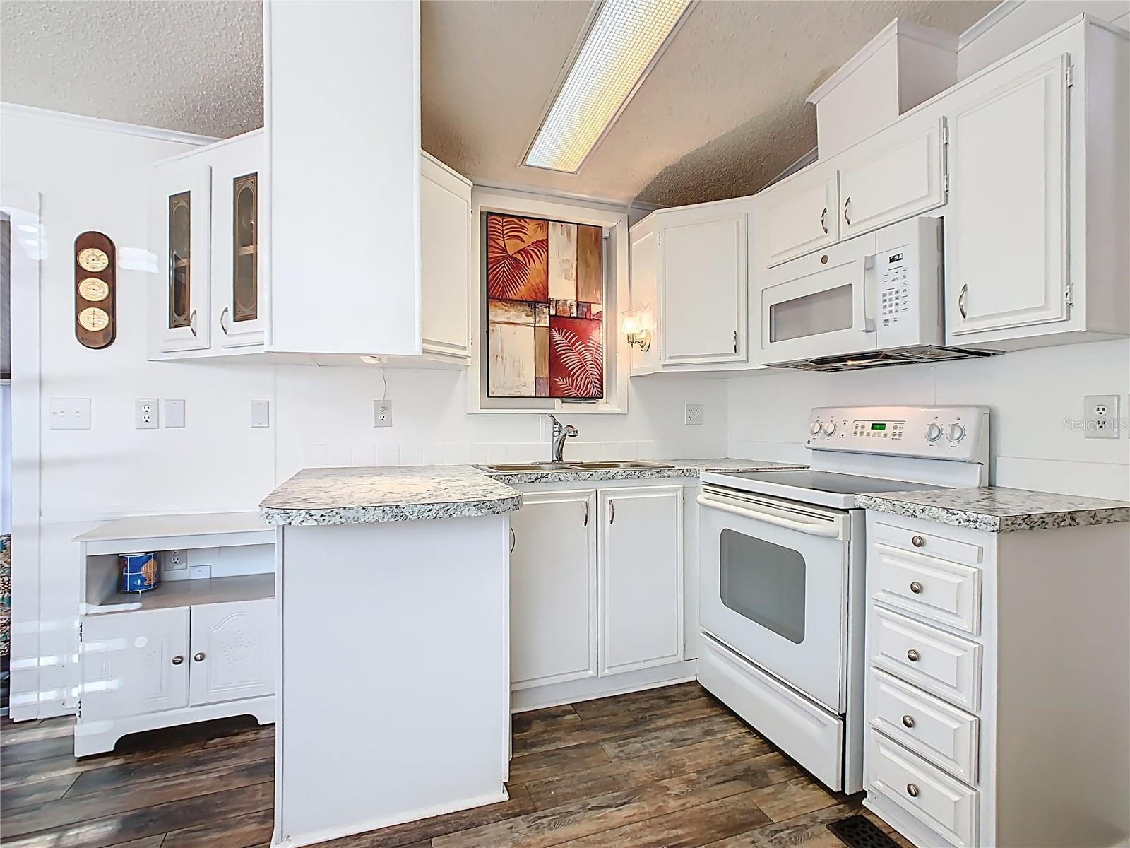 S5140408 Property Photo